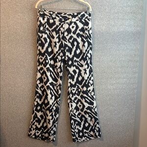 LOFT Black and White Patterned Linen Pants size 2